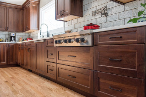 8 Ways to Determine the Quality of a Cabinet Finish
