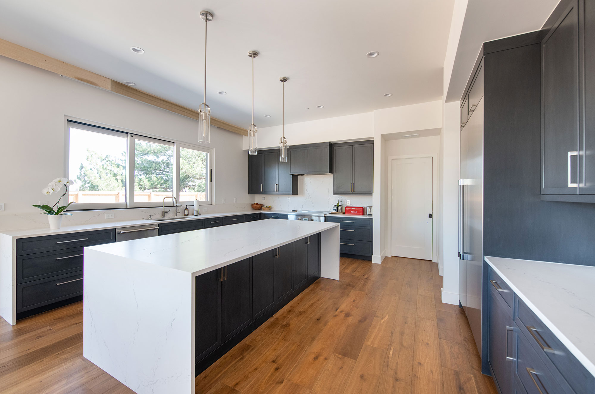 Foothills Project | Boulder | Kitchen & Bath Remodel | Eclipse & Wynnbrooke Cabinetry