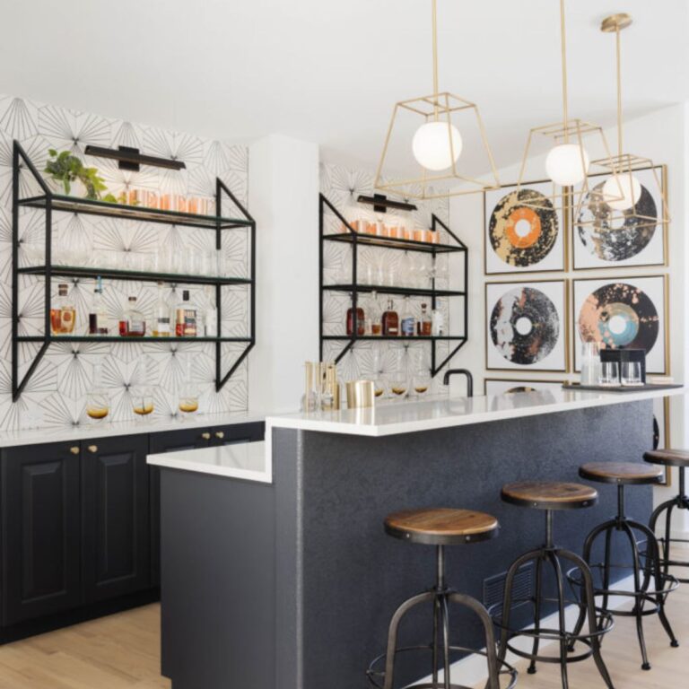 7 Home Bar Design Tips to Create a Luxury Entertaining Area